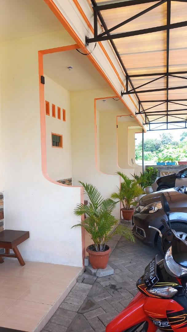 Angler Family Guest House Blitar Kültér fotó